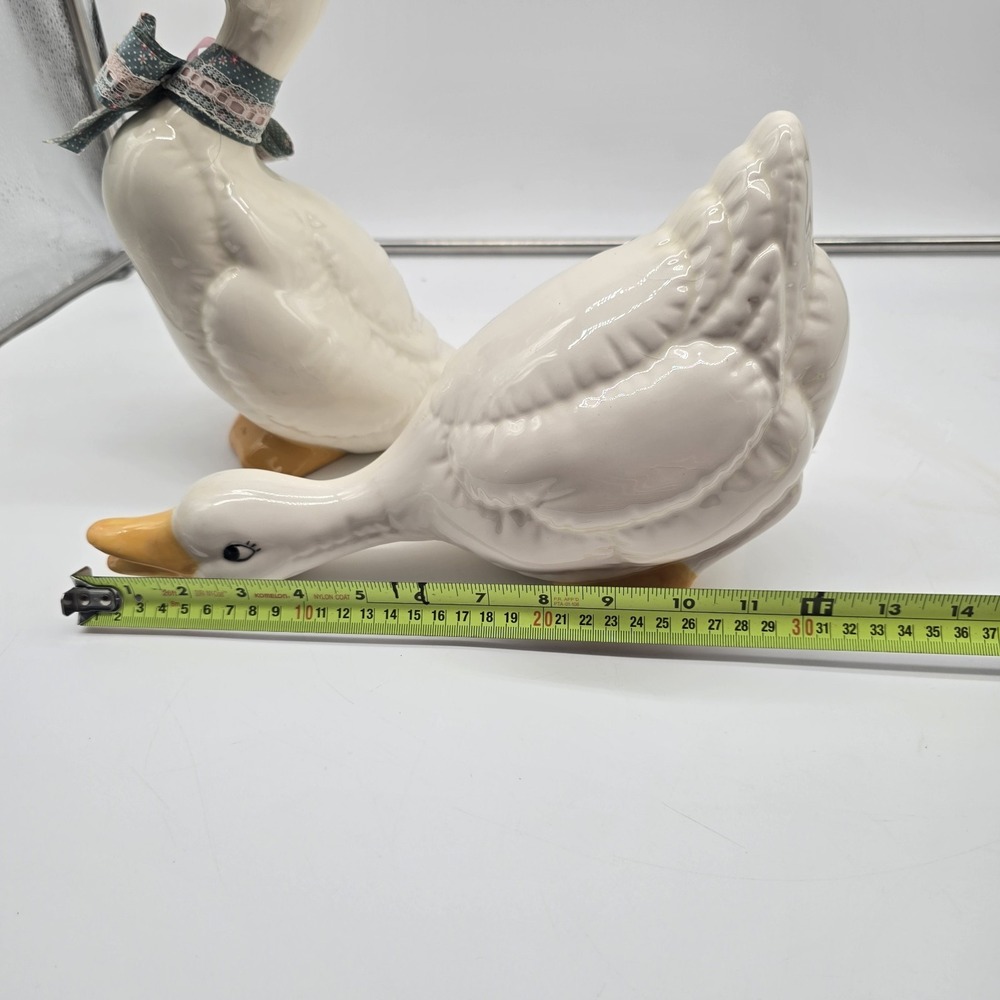 Vtg 1987 Ceramic White Duck Ceramic Geese Goose Figurines Cottage Core Lot Of 2 - Picture 12 of 16